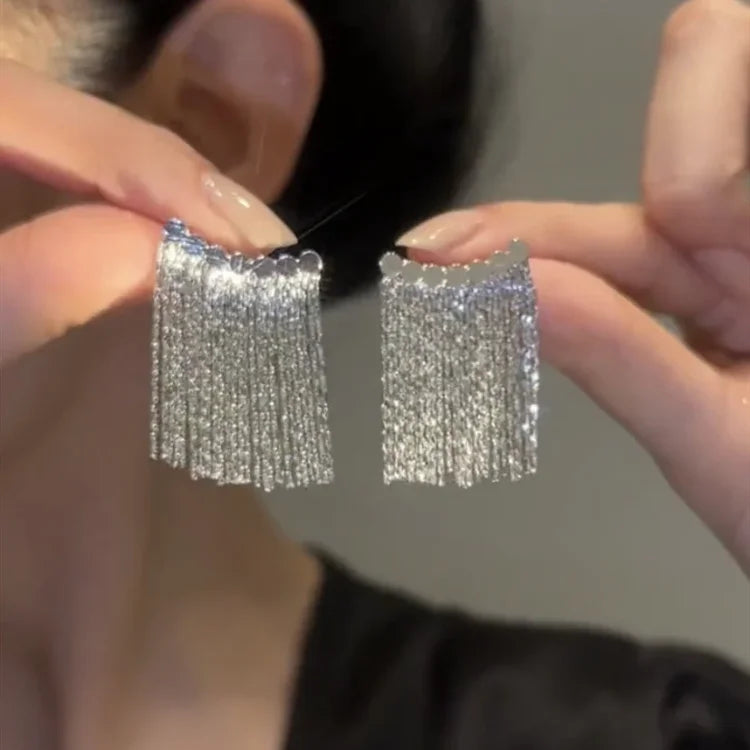 Lange Kwastoorbellen - Amira