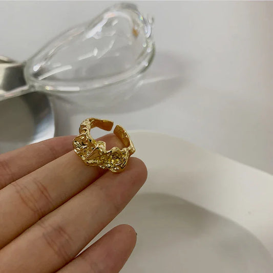 Minimalistische Ring met Plissé Lava Design - Arden