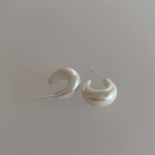 Minimalistische Parel C-vormige Oorbellen - Lunette