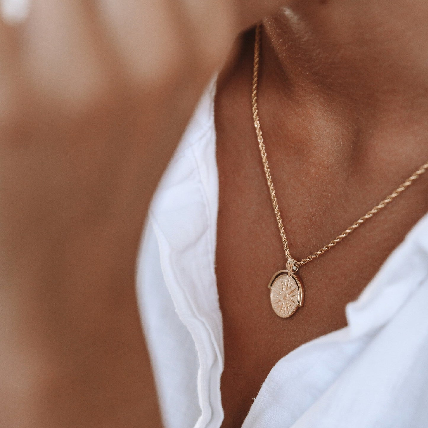 Stijlvollle Zonhanger Ketting - Aurora