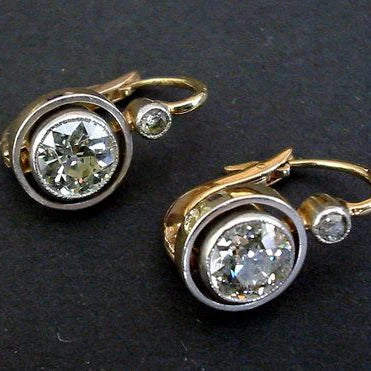Vintage Gouden Oorbellen met Ingelegde Zirkonia - Aurelia
