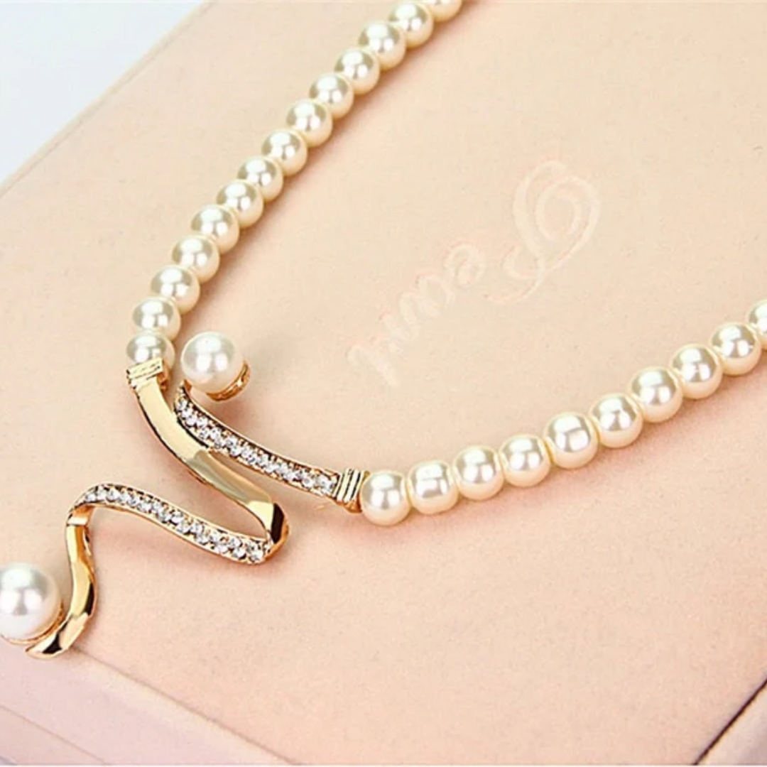 Natuurlijke Parel Ketting + Oorbellen Set